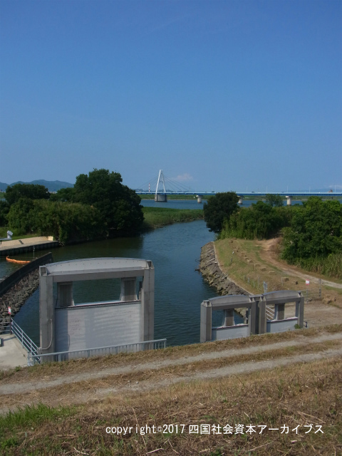 飯尾川第一樋門（徳島市）03.jpg