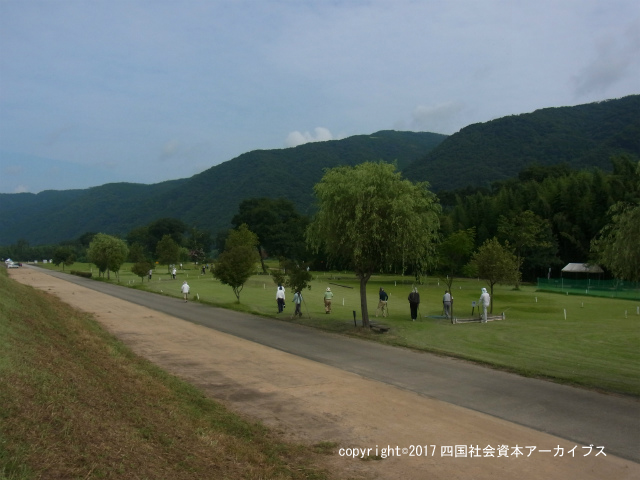 ぶぶるパークみかものパターゴルフ場（三加茂町）04.jpg