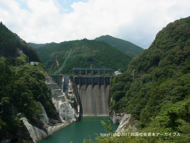 長安口ダム（上那賀町）02.jpg