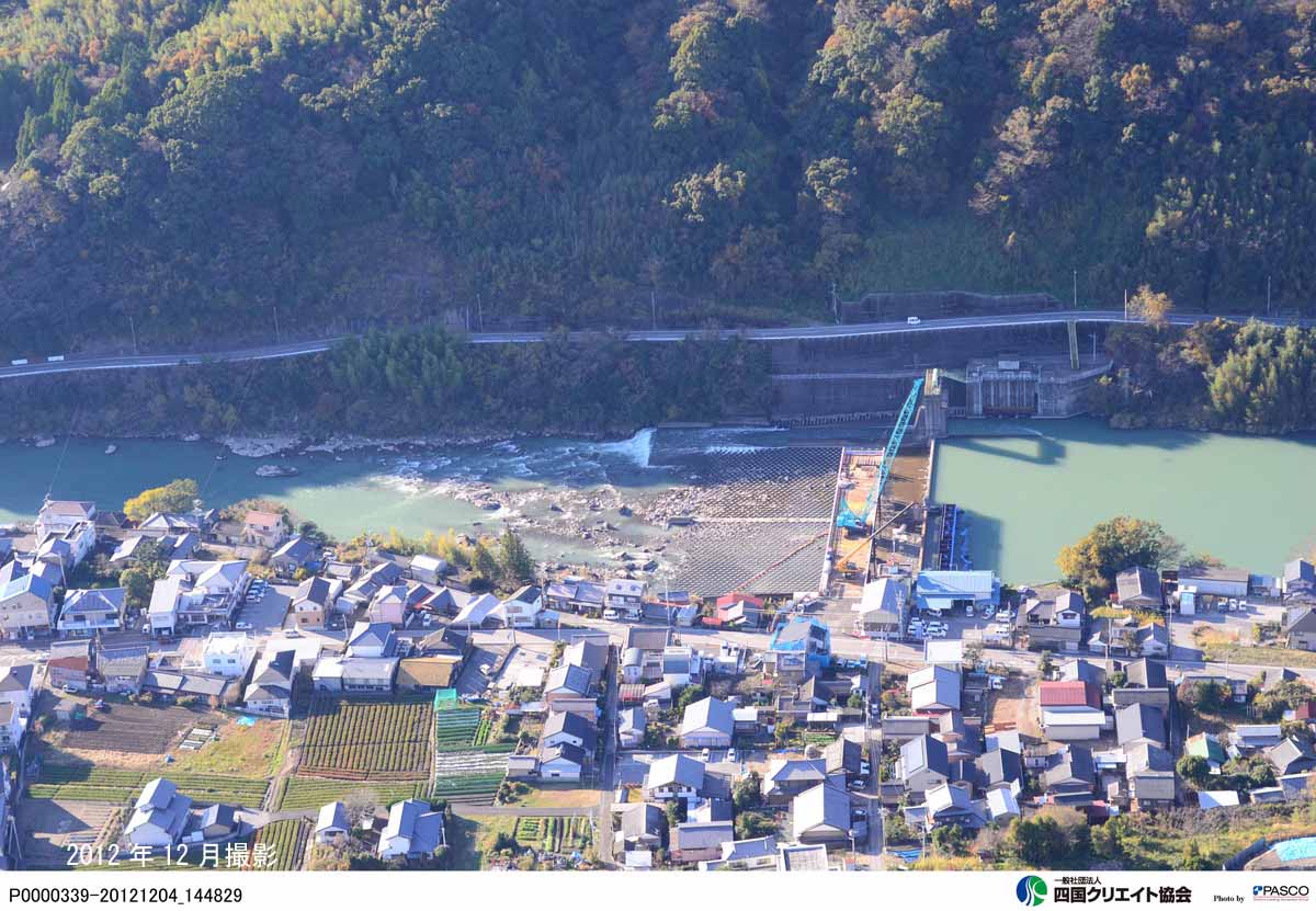P0000339-20121204_144829物部川合同堰.jpg