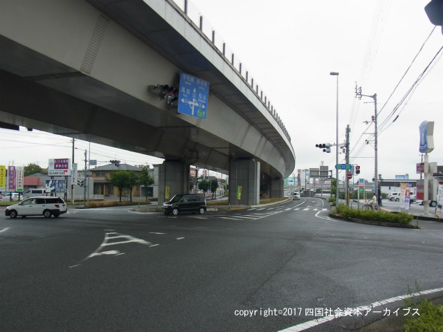 拾町立体交差（南から北向き）04.jpg