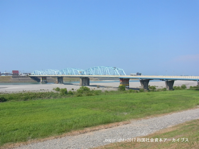 那賀川橋（右岸側から北方向）01.jpg