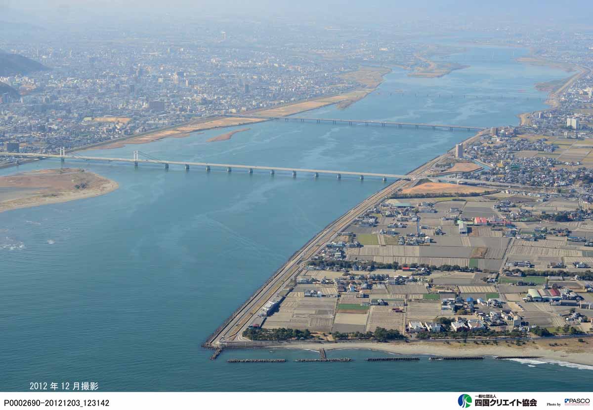 P0002690-20121203_123142徳島市川内町（吉野川左岸）.jpg