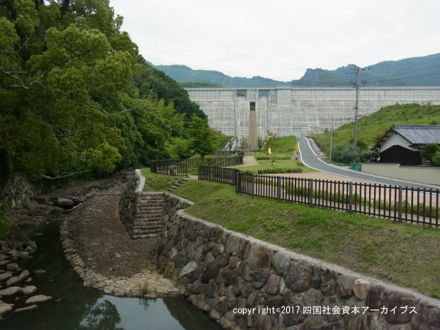 内海ダム12.jpg