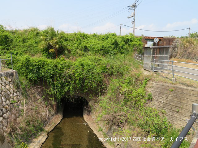 s-麻名用水拱渠06.jpg