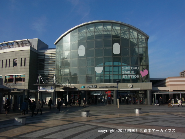 高松駅03.jpg