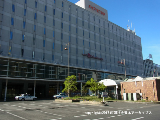 松山市駅02.jpg