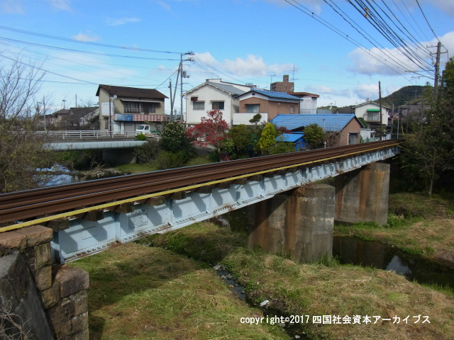 小野川橋梁（伊予鉄道横河原線） 四国社会資本アーカイブス