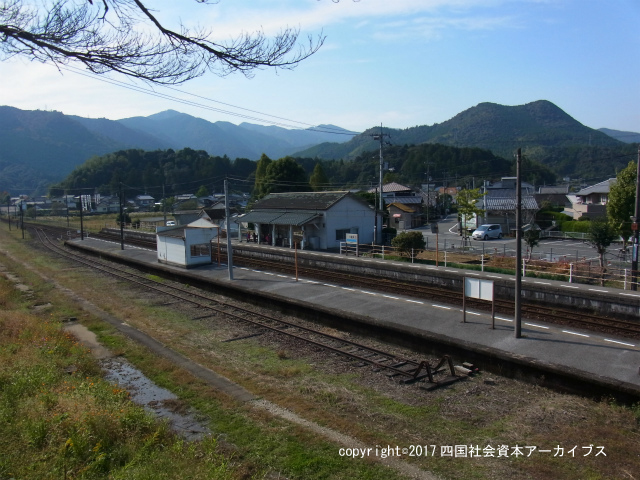 土讃線と佐川町（JR土讃線） | 四国社会資本アーカイブス