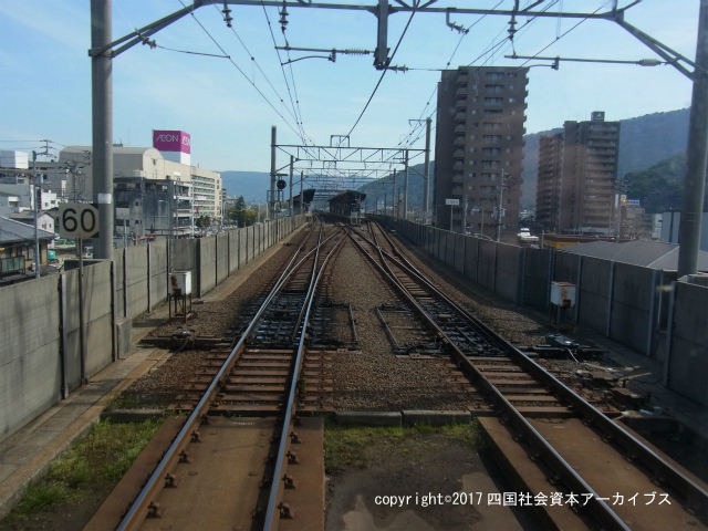予讃線（宇多津～坂出間）02.jpg